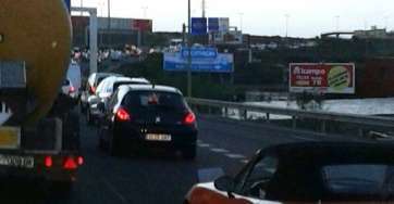 Cola en dirección Sur en la GC-1( Foto TA)