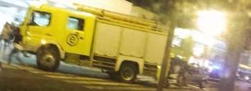 Efectivos de bomberos se personaron en el lugar del incidente (Foto TA)