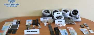 Material incautado por la Policía a los detenidos (Foto TA)