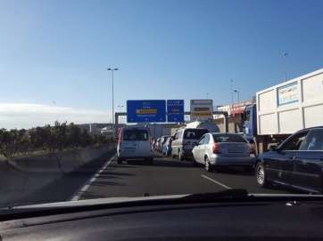 Colas por el accidente (Foto TA)