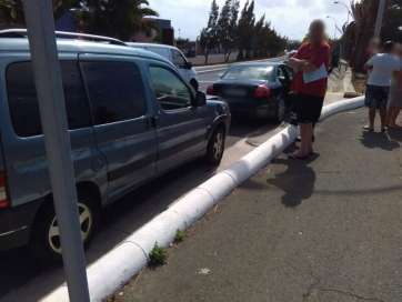 Imagen de los vehículos implicados en el suceso (Foto TA)