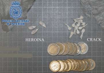 Droga y dinero incautado (Foto TA)