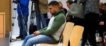 El luchador de artes marciales acusado de dejar en coma a un policía, en el banquillo (Efe/Ángel Medina G.)