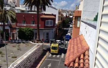 Los dos vehículos implicados en el accidente (Foto TA)