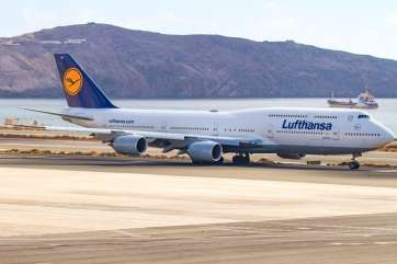 Imagen del 747 al poco de tomar tierra esta mañana en Gando (Foto Antonio Rodríguez)