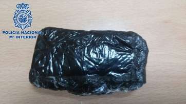 Material incautado al detenido (Foto TA)
