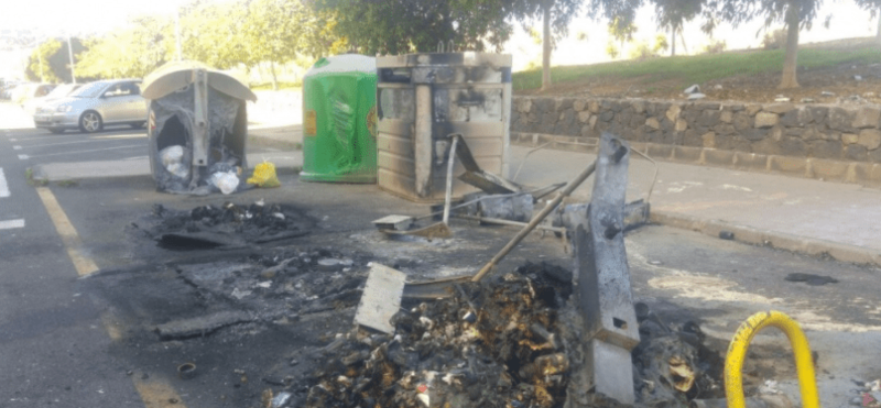 Contenedores que resultaron quemados (Foto TA)