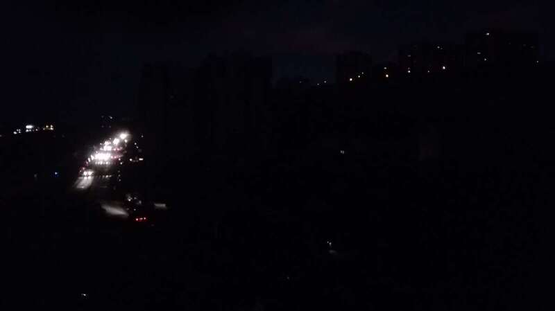 Imagen del Valle de Jinámar, completamente a oscuras, hace unos minutos (Foto @AldaraSG)