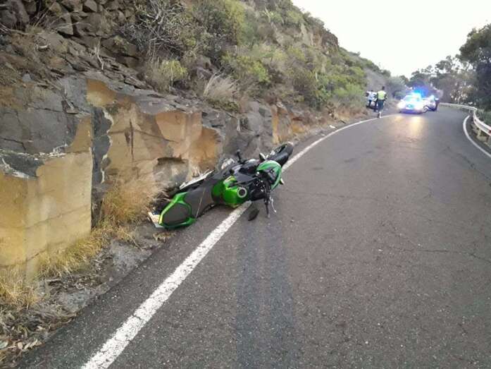 La moto del accidentado en la colisión (Foto TA)