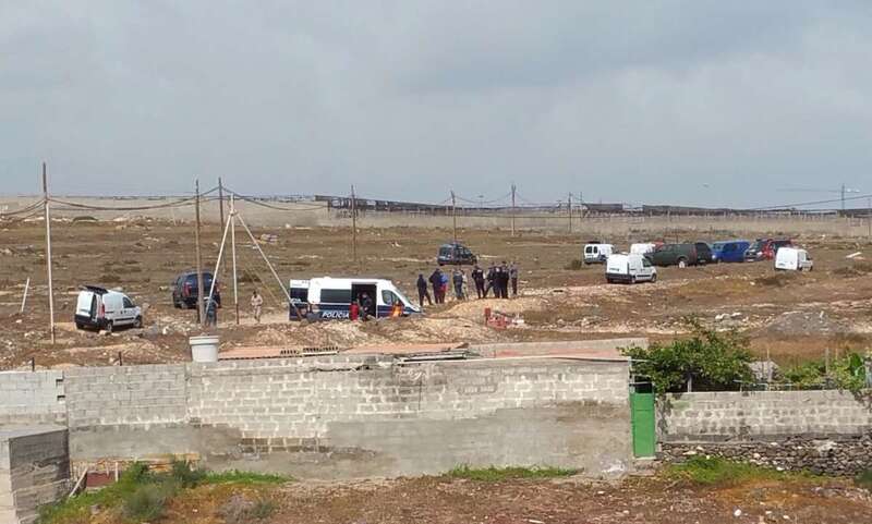 Operativo en Salinetas, junto al vial costero (Foto TA)