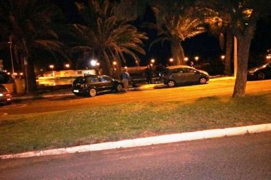 Accidente de dos turismos en la calle de Américo Vespucio, en Melenara-Telde