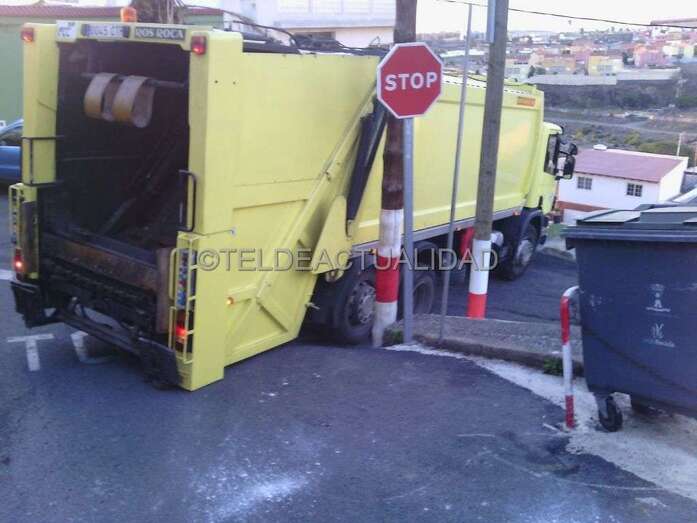 Camión atascado (Foto TA)