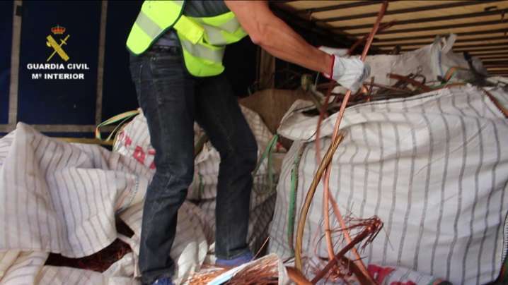 Imagen de archivo de material de cobre recuperado por la Guardia Civil en una intervención (Foto TA)