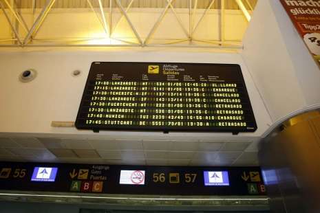 Interior de la terminal del Aeropuerto de Gran Canaria (Foto TA)