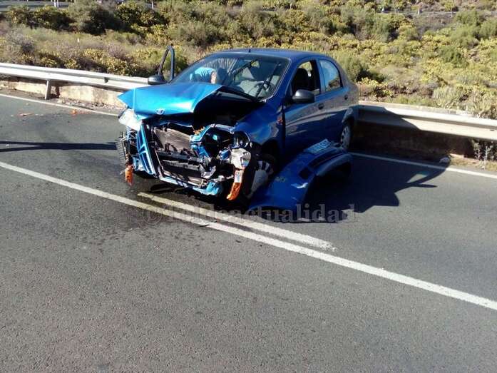 Estado en que quedó el vehículo siniestrado (Foto TA)