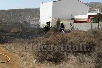 Incendio de pastos en Valsequillo (Foto TA)