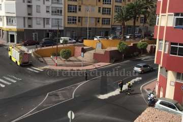 Colisión entre dos vehículos en el casco urbano de Telde (Foto TA)