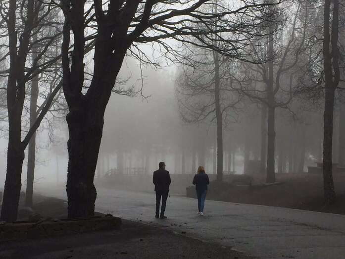 El vicepresidente del Gobierno de Canarias, el teldense Pablo Rodríguez, esta tarde en Tejeda junto a la consejera Nieves Lady Barreto (Foto TA)