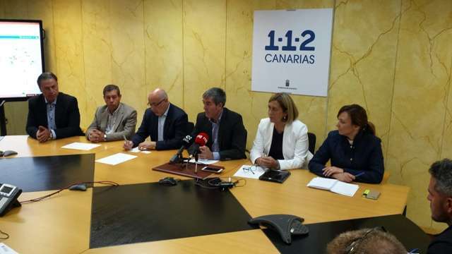 Momento de la rueda de prensa de esta noche presidida por Fernando Clavijo (Foto TA)
