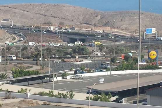 El accidente tuvo lugar en la salida hacia la GC-1, en dirección sur, desde el Valle de Jinámar (Foto TA)