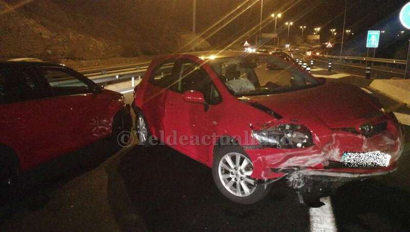 Uno de los vehículos afectados por el accidente (Foto TA)