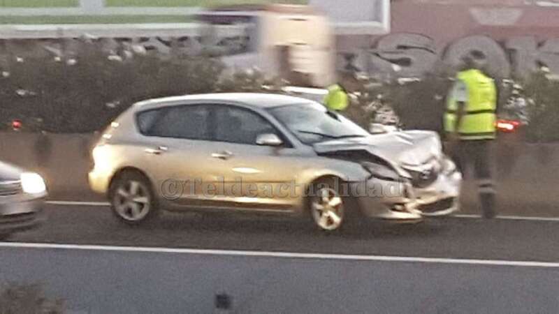 Imagen de uno de los vehículos afectados por el accidente (Foto TA)
