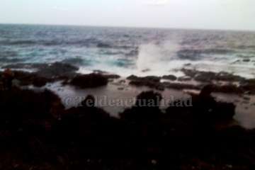 Labores de búsqueda e izado del cuerpo del joven (Foto TA y Antonio Alí)