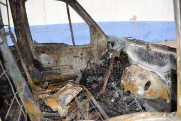 Arden ocho ambulancias del SUC que estaban estacionadas cerca de Narea (Foto TA)