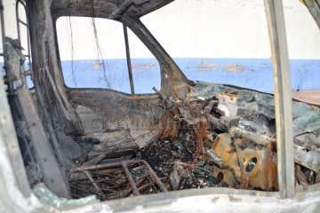 Arden ocho ambulancias del SUC que estaban estacionadas cerca de Narea (Foto TA)