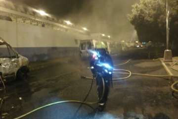 Arden ocho ambulancias del SUC que estaban estacionadas cerca de Narea (Foto TA)