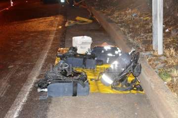 Incendio de una nave industrial en Lomo La Francia (Foto TA)