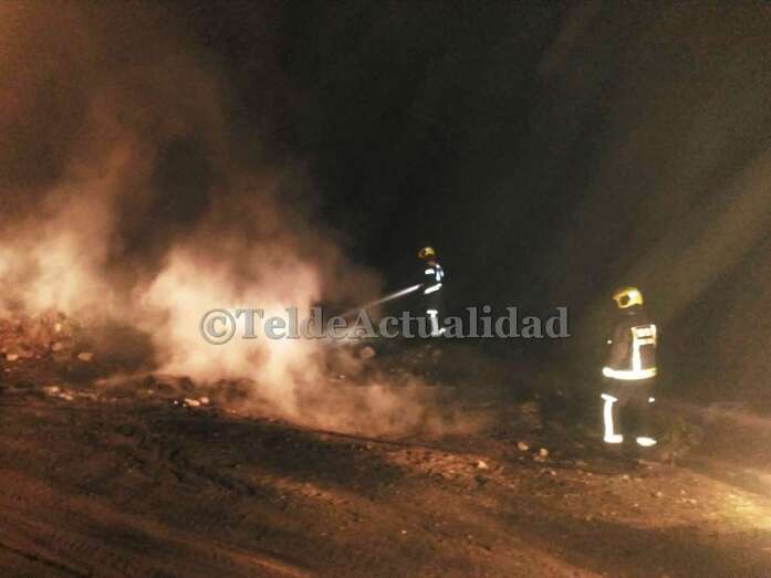 Imagen del incendio captada por un vecino (Foto TA)