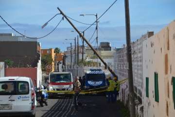 Aparatoso accidente de tráfico en Las Remudas (Foto TA)