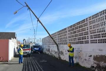 Aparatoso accidente de tráfico en Las Remudas (Foto TA)