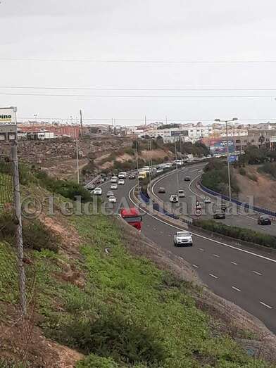 El accidente tuvo lugar hace unos minutos en la GC-1 (Foto TA)