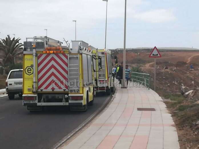 Unidades de bomberos del parque zonal de La Garita en el lugar del suceso (Foto TA)