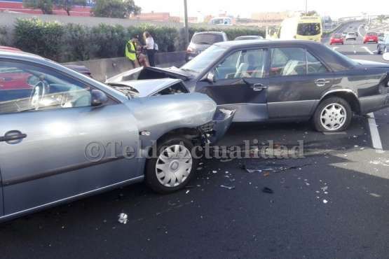 Accidente múltiple en la GC-1 con siete vehículos implicados (Foto TA)