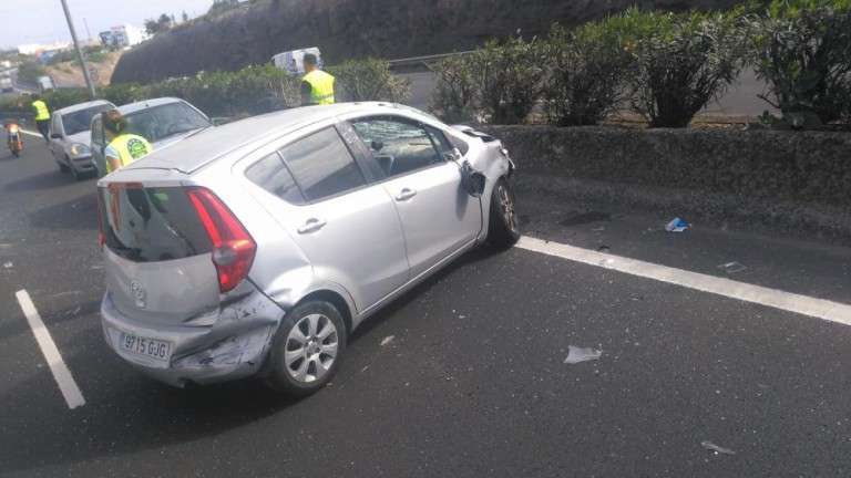 Uno de los vehículos implicados en el accidente (Foto Borja Suárez/C7)