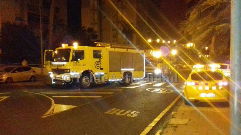Unidades bomberos en la zona del incendio (Foto TA)