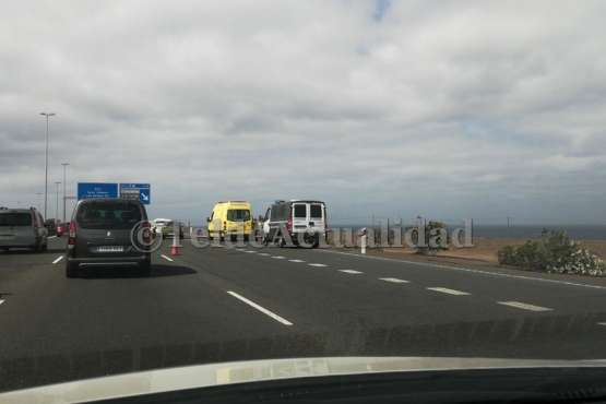 Colisión de varios vehículos en la GC-1 en dirección hacia la capital (Foto TA)