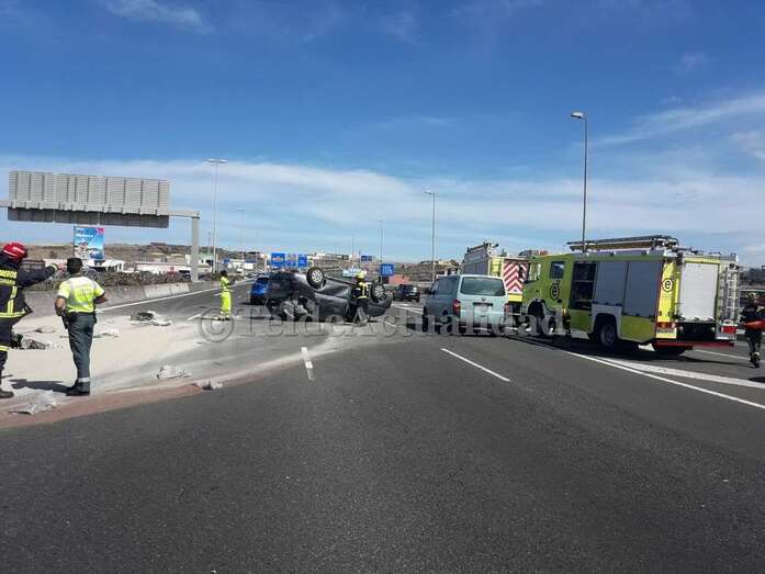 Estado en quedó el vehículo siniestrado (Foto TA)
