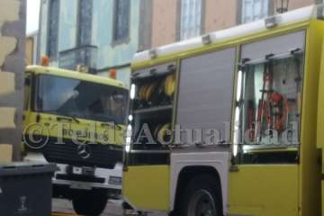 Incendio en un solar del sector histórico de San Juan (Foto TA)