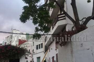 Incendio de un solar de San Francisco de Telde (Foto F. Ojeda)