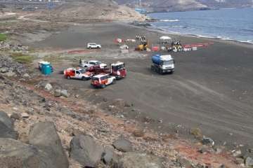 Despliegue de medios en la playa de Jinámar para el simulacro de este jueves y reunión de la mesa del ejercicio (Foto Miguel Ángel Garcia, ACFI Prress y TA)