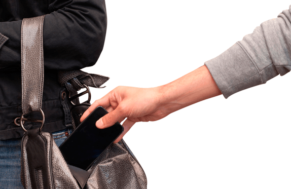 Robo de un móvil de un bolso (Foto Multimedia)