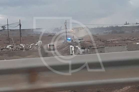 Los bomberos sofocan un incendio en terrenos rústicos de Salinetas (Foto TA)