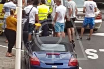 Aparatoso atropello de un motorista en una calle de La Garita (Foto TA)