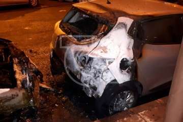 Vehículos afectados por el incendio (Foto TA)