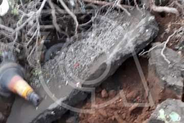 Las lluvias provocan un corrimiento en una vía de la zona industrial de Maipez-Jinámar (Foto TA)