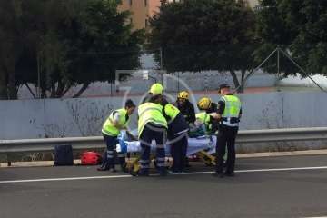 Grave choque frontal entre dos vehículos en la circunvalación de Telde (Foto TA)
